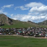 Tsetserleg - ce village est plus riche que les autres croisés sur notre parcours, d'habitude il y a moins de maisons et plus de yourtes.